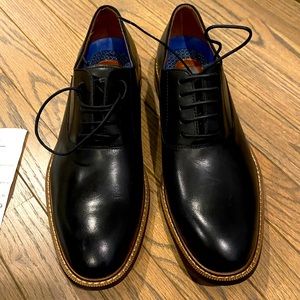 Brand New Never Worn Vince Camuto Leather Dress Shoes Size 9 1/2 Men